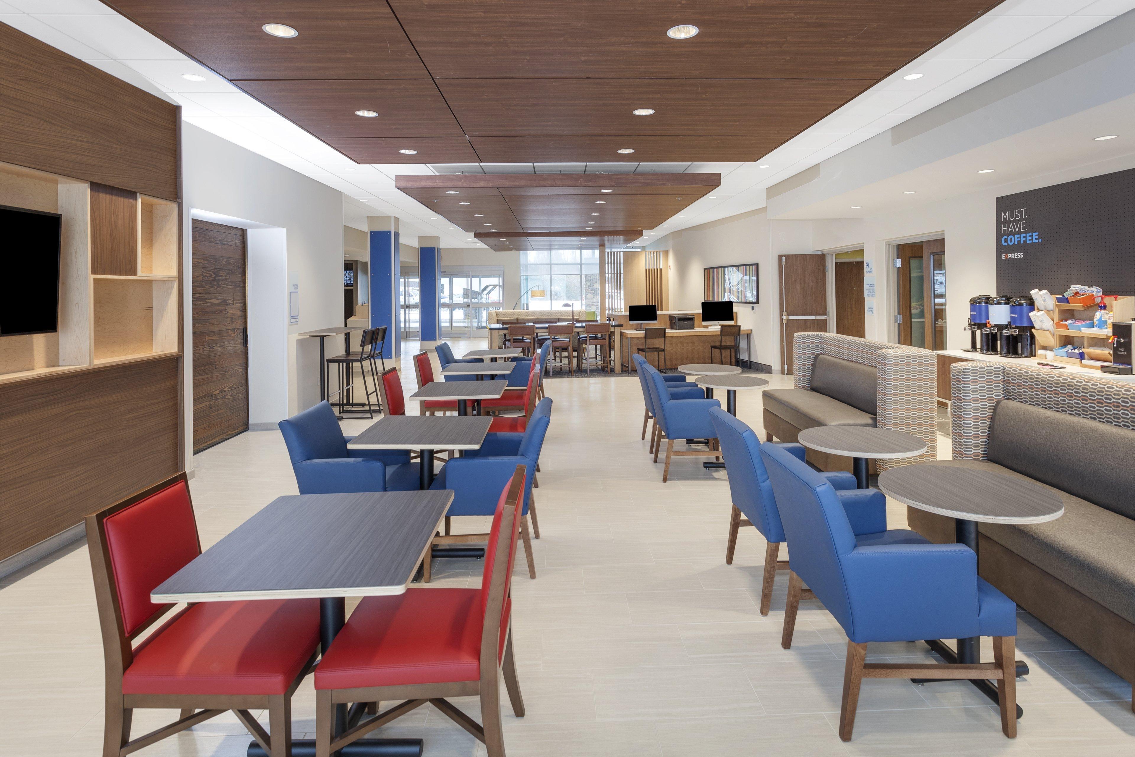 Holiday Inn Express & Suites - Hudson I-94 By Ihg Exterior photo